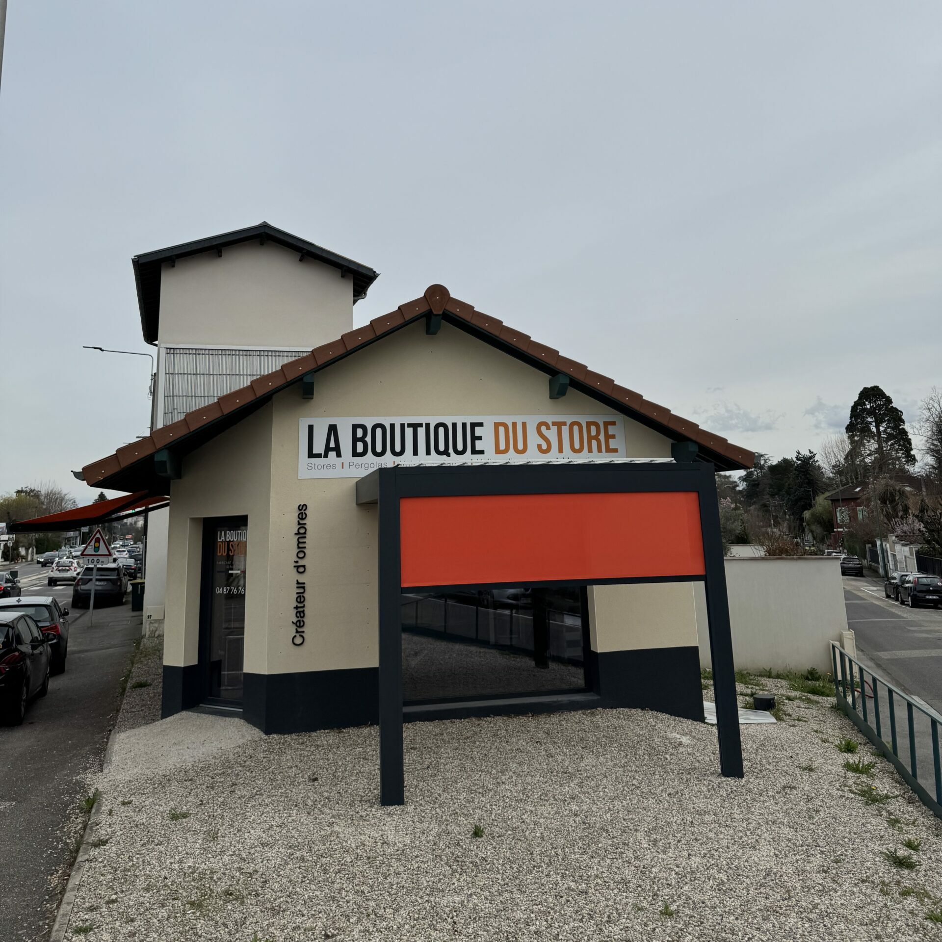 Stores Lyon, pergola et volet roulant - La Boutique du Store