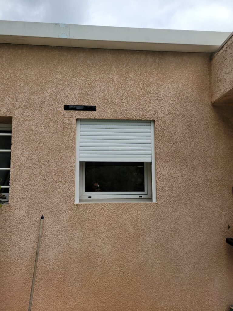 volet roulant petite fenêtre