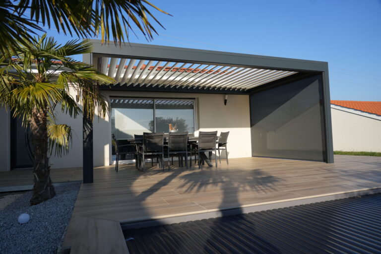 Pergola sur mesure bioclimatique RAL 7016